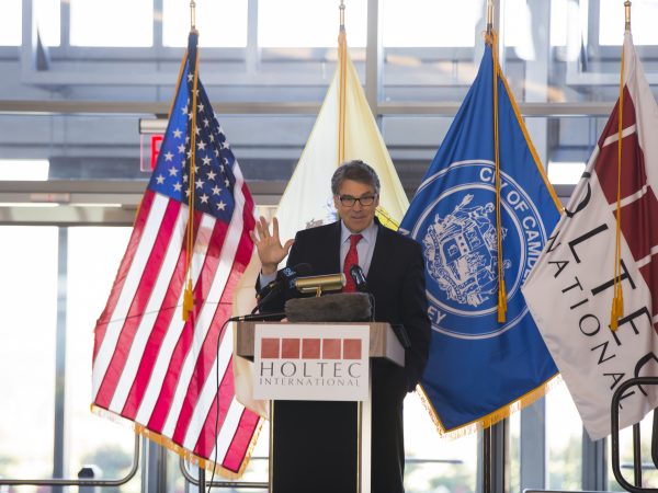 U.S. Secretary of Energy Rick Perry Visits Holtec International’s KPS Technology Campus, Lauds Company’s Nuclear Program